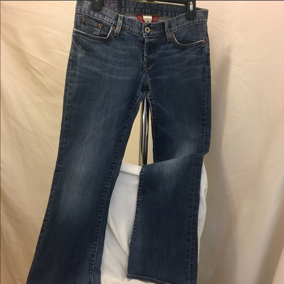 Lucky jeans. EUC - Picture 3 of 4